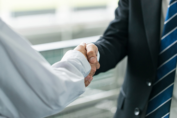 対等な立場で長く続くパートナーとして。